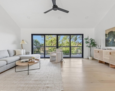 18302 W Rim Dr - Photo Thumbnail 5