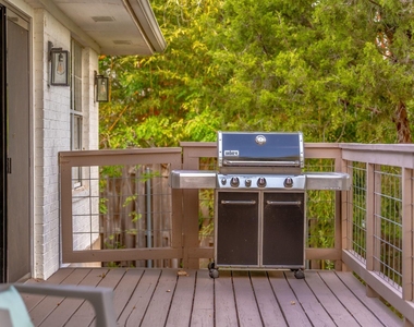 18302 W Rim Dr - Photo Thumbnail 25