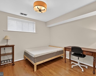 2101 N Street Nw - Photo Thumbnail 9