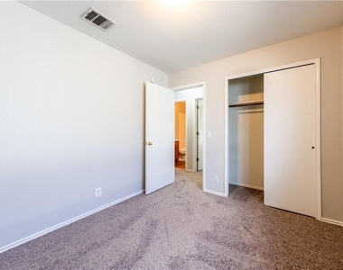 15102 Nuttall Dr - Photo Thumbnail 24
