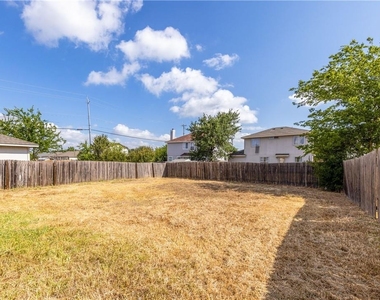15102 Nuttall Dr - Photo Thumbnail 34