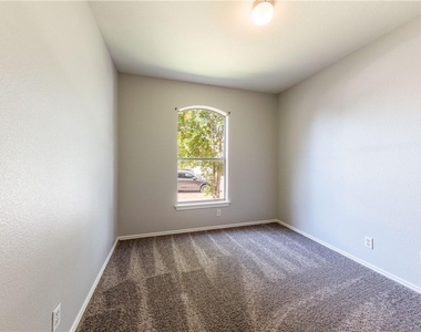 15102 Nuttall Dr - Photo Thumbnail 26