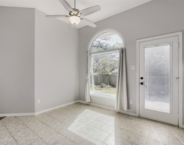 1408 Colby Ln - Photo Thumbnail 14