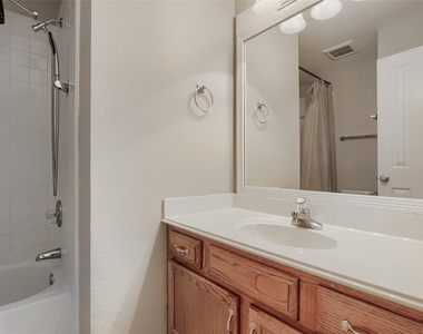 1408 Colby Ln - Photo Thumbnail 31