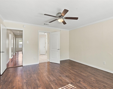 7700 Banpass Ln - Photo Thumbnail 12
