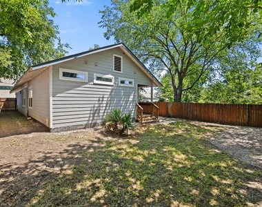 3203 E 18th St - Photo Thumbnail 27