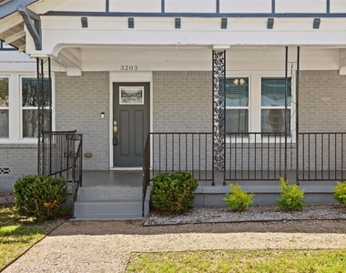 3203 E 18th St - Photo Thumbnail 32