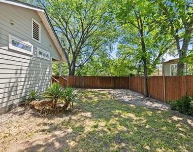 3203 E 18th St - Photo Thumbnail 28