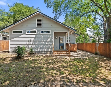 3203 E 18th St - Photo Thumbnail 26