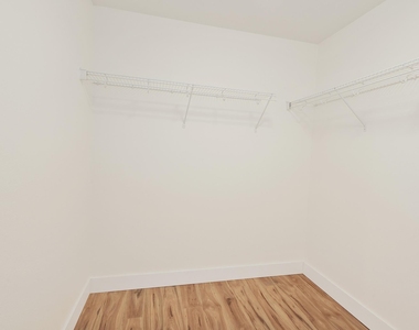 302 Phillips St - Photo Thumbnail 15