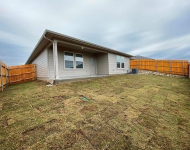 5805 Xene Dr - Photo Thumbnail 19
