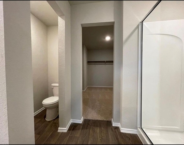 5805 Xene Dr - Photo Thumbnail 9