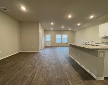 5805 Xene Dr - Photo Thumbnail 5