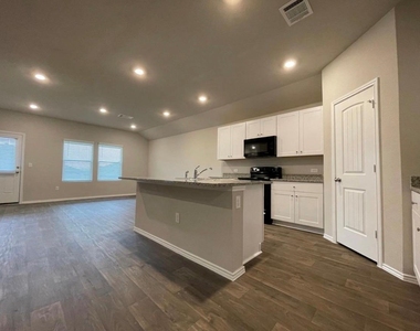 5805 Xene Dr - Photo Thumbnail 3
