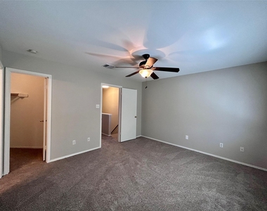 9701 Nightjar Dr - Photo Thumbnail 8