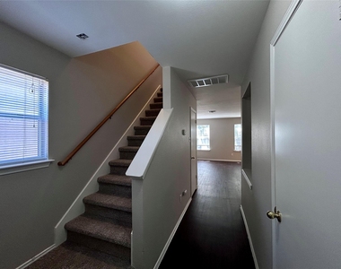 9701 Nightjar Dr - Photo Thumbnail 5