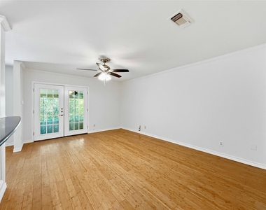 5201 Hedgewood Dr - Photo Thumbnail 5