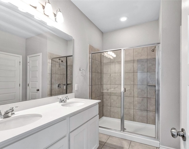 216 Syrah Ct - Photo Thumbnail 8