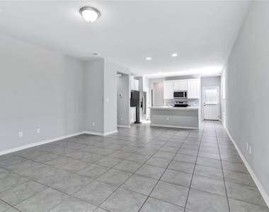 216 Syrah Ct - Photo Thumbnail 2