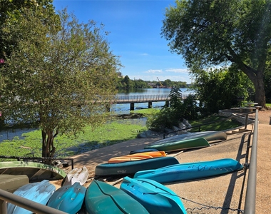 500 E Riverside Dr - Photo Thumbnail 21