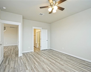 17201 Leafroller Dr - Photo Thumbnail 26