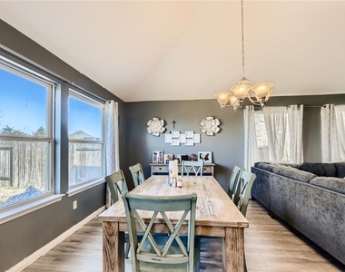349 Tailwind Dr - Photo Thumbnail 3