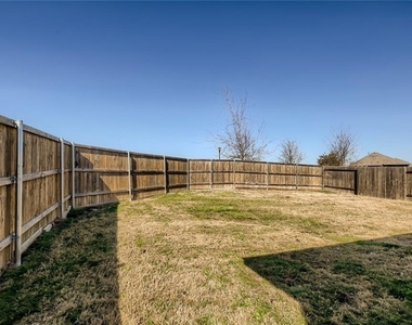 349 Tailwind Dr - Photo Thumbnail 7