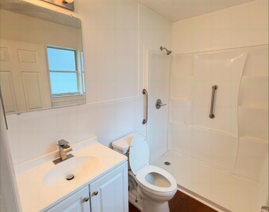 242 S Holmes Boulevard - Photo Thumbnail 11