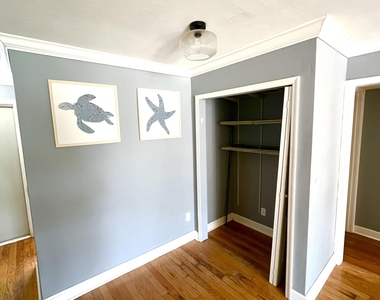 2043 Dunsford Terrace - Photo Thumbnail 8
