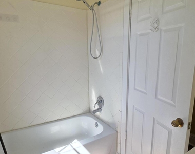 2024 Redwing Street - Photo Thumbnail 14