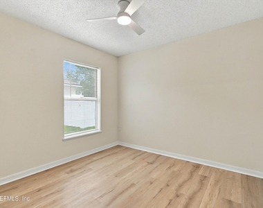3520 Alec Drive - Photo Thumbnail 21
