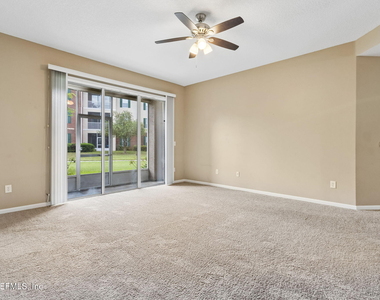 785 Oakleaf Plantation Parkway - Photo Thumbnail 3