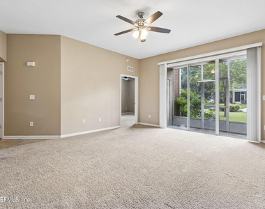 785 Oakleaf Plantation Parkway - Photo Thumbnail 6
