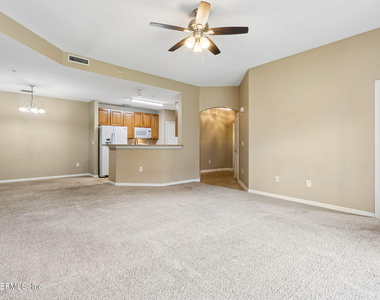 785 Oakleaf Plantation Parkway - Photo Thumbnail 5