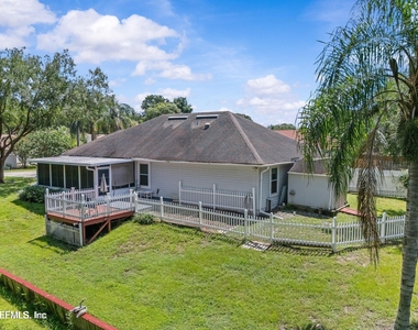 9109 Mountaintop Court - Photo Thumbnail 2