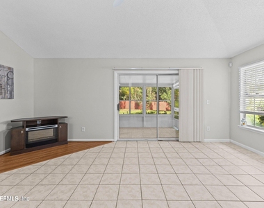 9109 Mountaintop Court - Photo Thumbnail 7