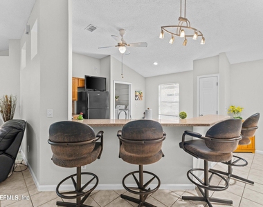 9109 Mountaintop Court - Photo Thumbnail 10