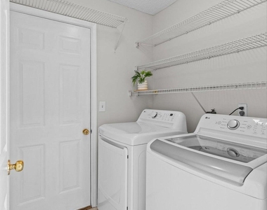 9109 Mountaintop Court - Photo Thumbnail 17
