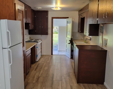 4505 Clinton Avenue - Photo Thumbnail 17