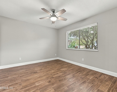 11317 Conch Court - Photo Thumbnail 23