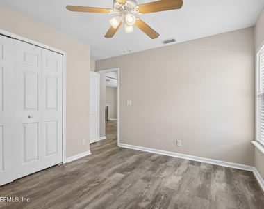 1760 Chandelier Circle W - Photo Thumbnail 21