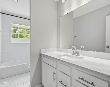 9744 Sappington Avenue - Photo Thumbnail 14