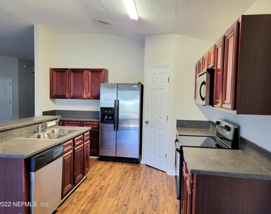 269 Capiso Court - Photo Thumbnail 6