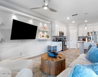 155 Appleton Court - Photo Thumbnail 17