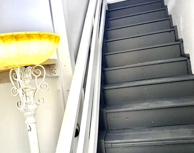 433 W 16th Street - Photo Thumbnail 7