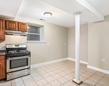 4851 S Prairie Avenue - Photo Thumbnail 9