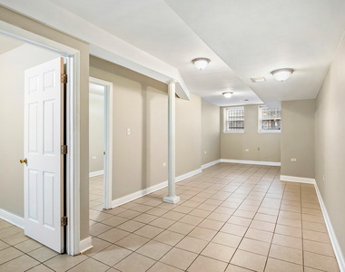 4851 S Prairie Avenue - Photo Thumbnail 3