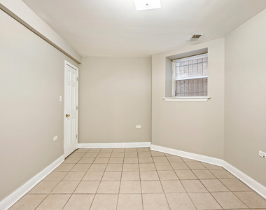 4851 S Prairie Avenue - Photo Thumbnail 8