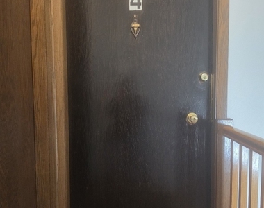 372 Yates Avenue - Photo Thumbnail 1
