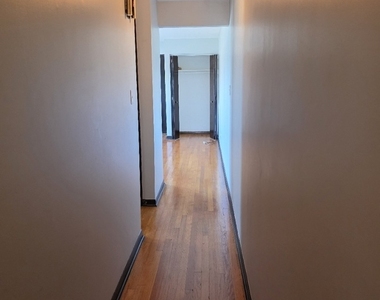 372 Yates Avenue - Photo Thumbnail 6